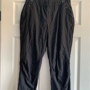 Brand new with tags Eddie Bauer joggers with fleece lining.